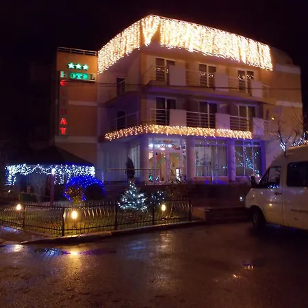 Holiday Hotel 3*