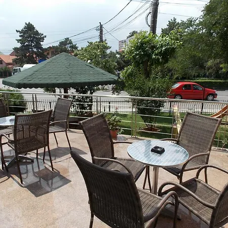 Ξενοδοχείο Holiday